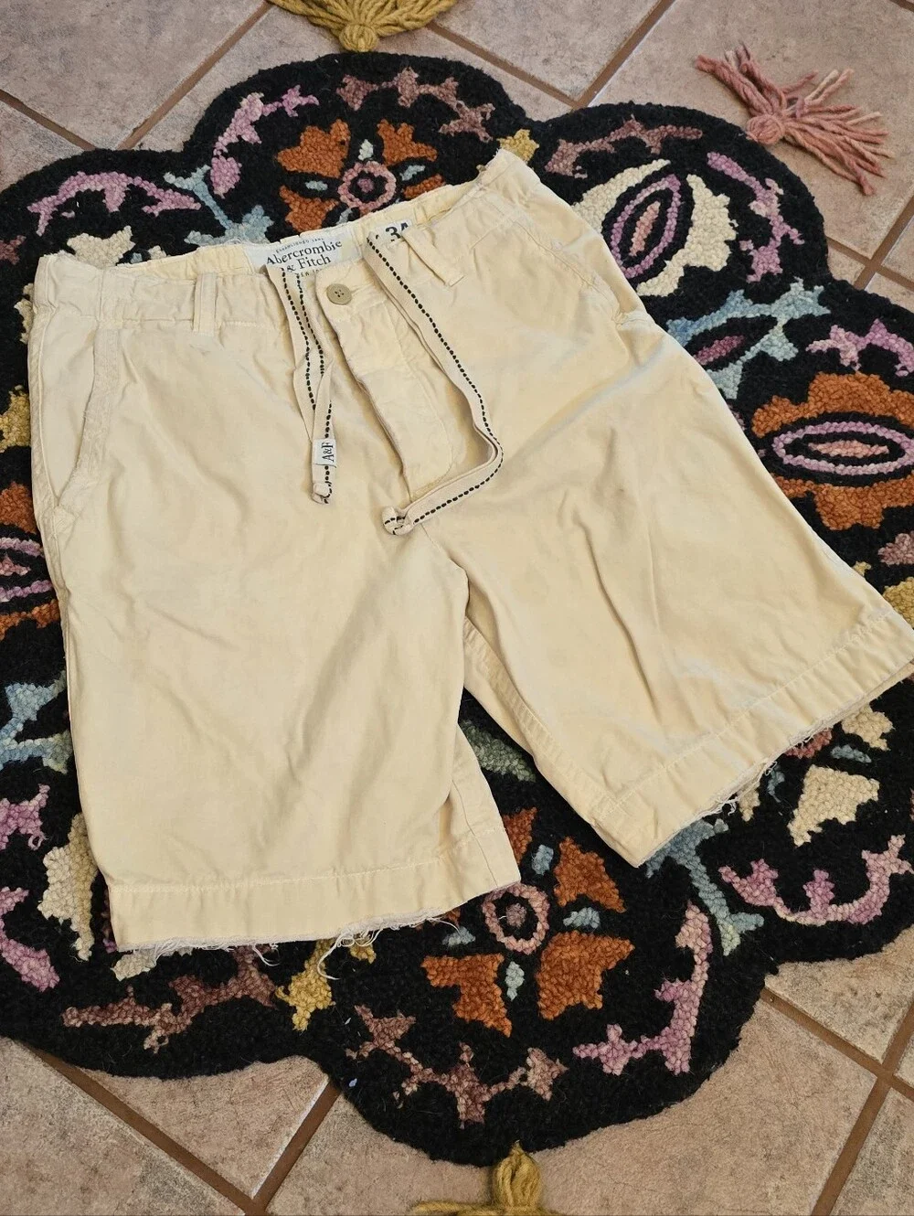 🔥🔥Y2K Abercrombie & Fitch Men's Cream Cotton Drawstring Shorts🔥🔥 Size 34